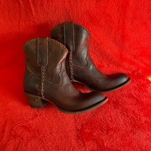 Lane Pain Jane Shortie Booties